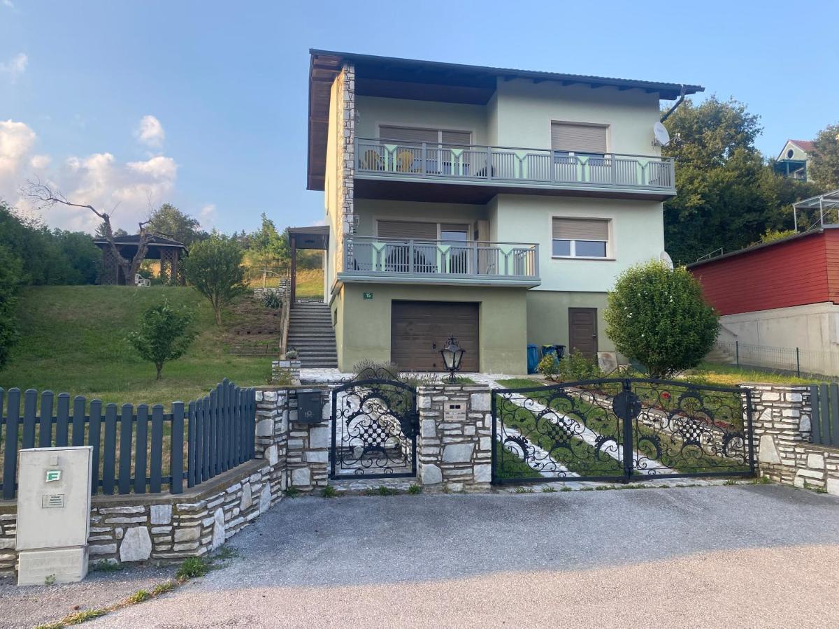 Apartment Mit Parkblick Граткорн Екстериор снимка